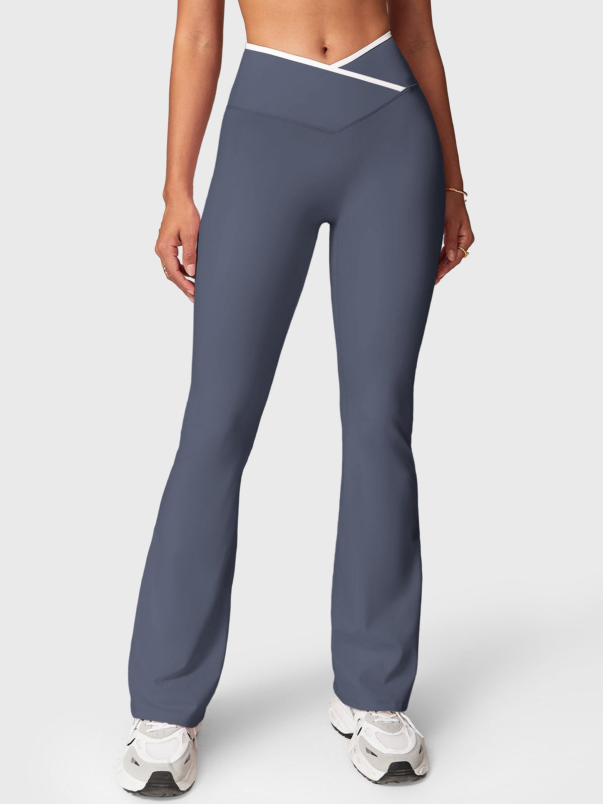 VYRA CoreFlex Contrast-Trim Flare Leggings