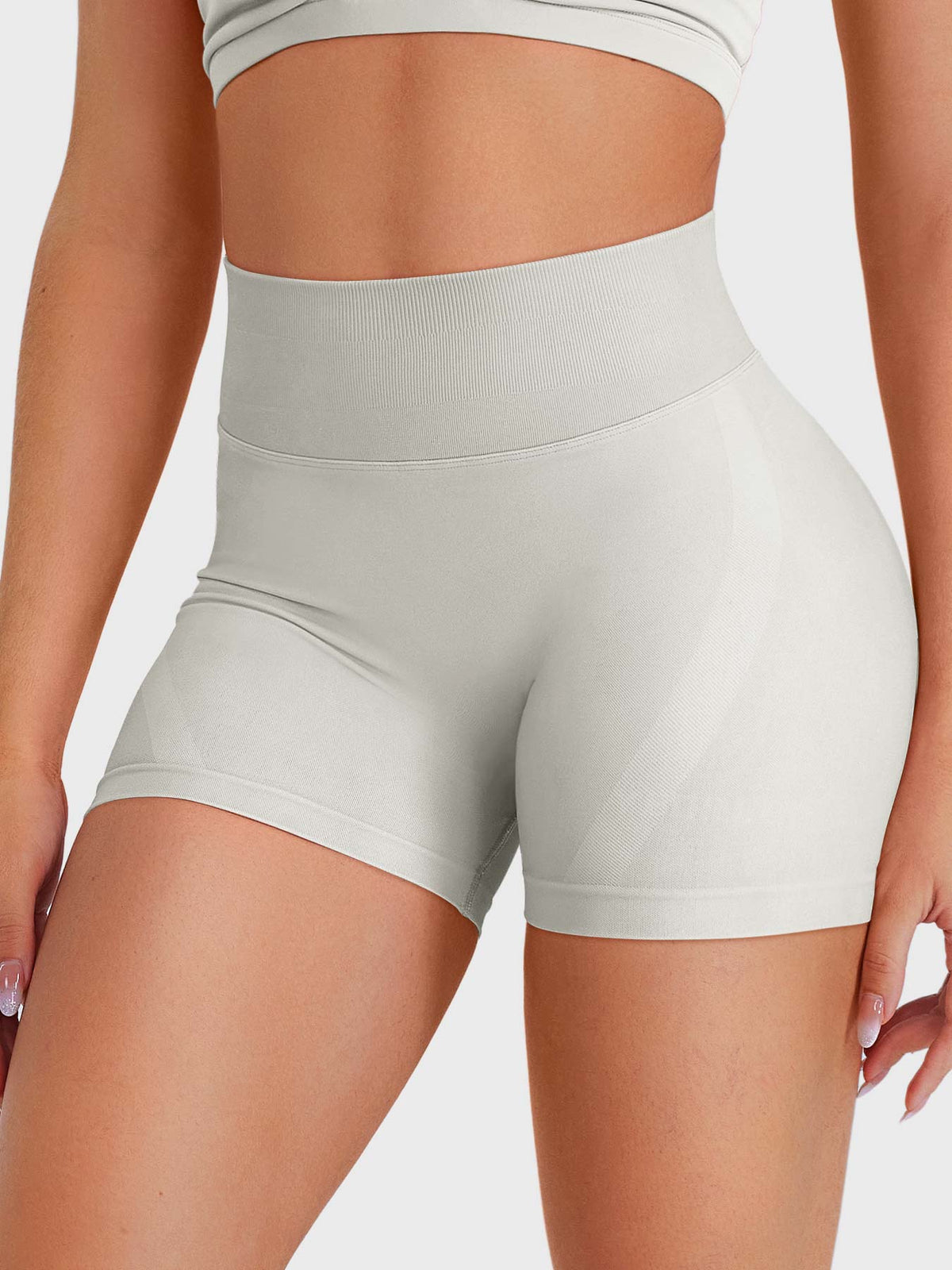 VYRA Contour 4.5-Inch Seamless Shorts