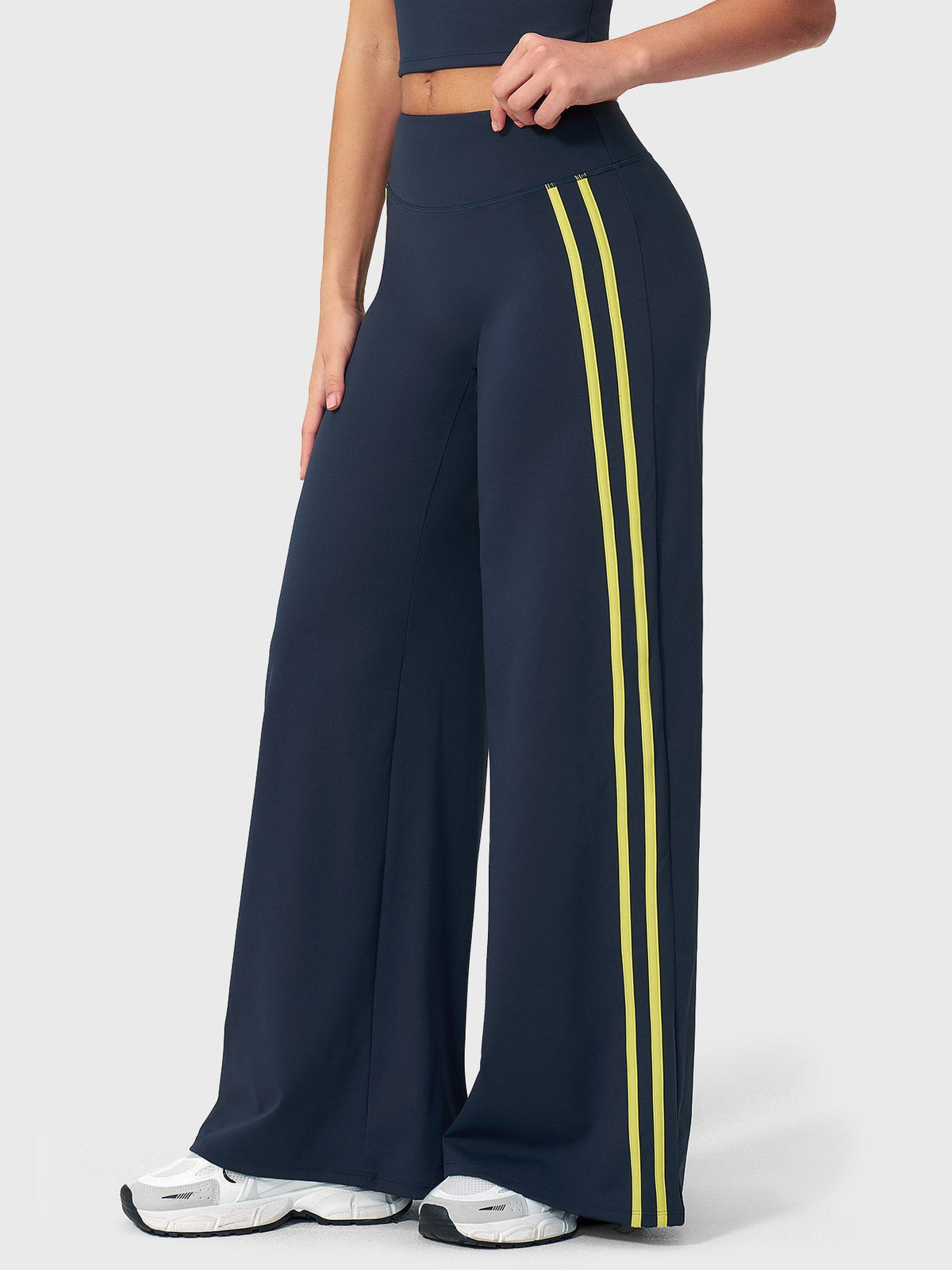 VYRA Ease Side-Stripe Straight Leggings