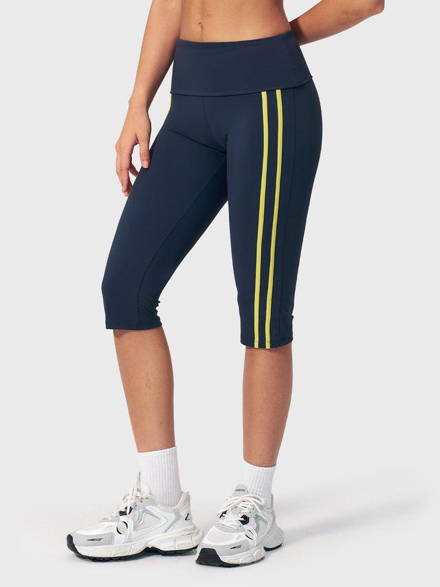 VYRA Ease Fold-Over Capri Leggings