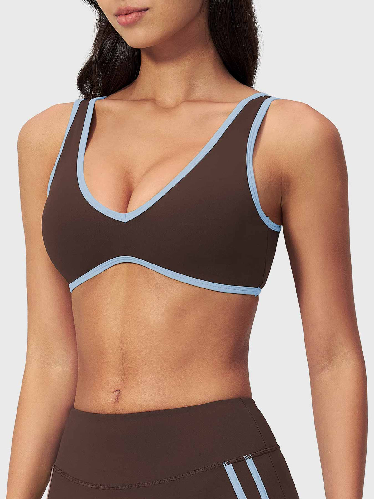 VYRA Ease Color-Block Sports Bra
